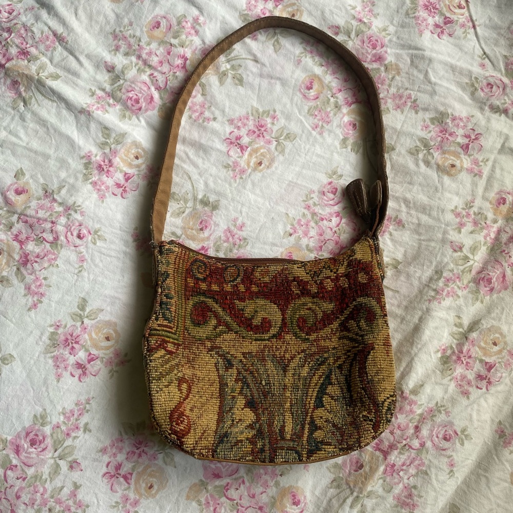 Fossil Tapestry Shoulder Bag in Brown, Red, Green